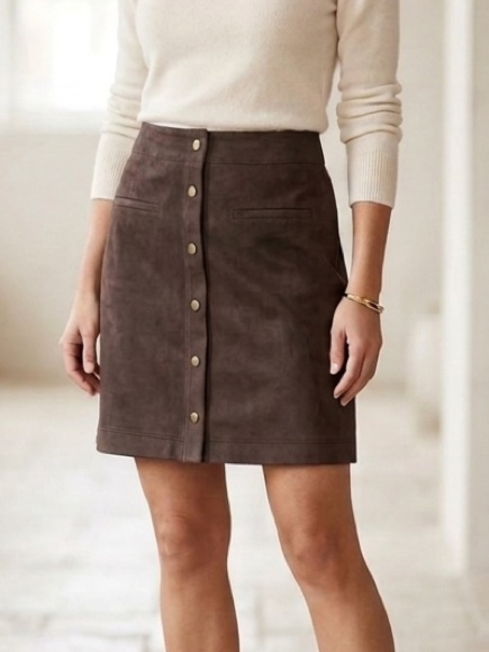 Context Faux suede skirt Size 6 New with tags tuck buttons brown casual lined